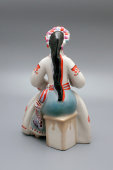 Фарфоровая статуэтка «Рушничок», Украина, Полонский завод, скульптор В. Албул