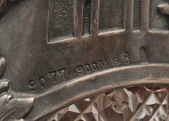 Старинный кувшин для вина в стиле модерн с растительным декором, белый металл, стекло, гравировка, Россия, нач. 20 в.