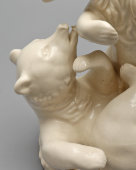 Статуэтка «Борющиеся медведи», фарфор, глазуровка, Минский фарфоро-фаянсовый завод, 1952-57 гг.