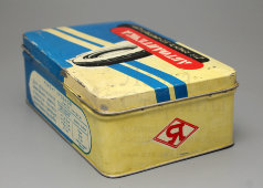 Жестяная коробка «Автоаптечка для ремонта бескамерных шин», Московский шинный завод, 1960-е
