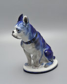 Статуэтка «Бульдог» в кобальтовой росписи, скульптор Драчинская В. С., фарфор, ЛФЗ, 1950-е