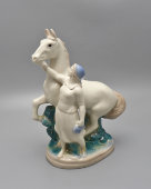 Статуэтка «Конезаводчица», скульптор Бессарабова Н. И., Гжель, 1950-60 гг.