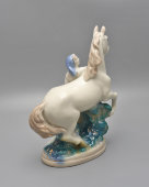 Статуэтка «Конезаводчица», скульптор Бессарабова Н. И., Гжель, 1950-60 гг.