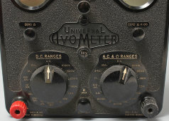 Винтажный измерительный прибор авометр (AVO Universal Avometer​), модель 8 mark IV​, Великобритания, 1970-е