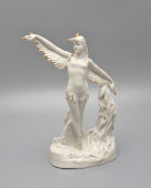 Статуэтка «Балерина в образе птицы» (Аистенок), скульптор Интизарян​ М. А.​, Вербилки, 1950-60 гг.