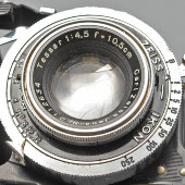 Старинный пленочный фотоаппарат «Zeiss Ikon Nettar 515/2», объектив Tessar 10,5 cm f/4,5 Carl Zeiss Jena, затвор Compur, Германия, кон. 1930-х – нач. 1940-х