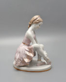 Статуэтка «Актриса Т. Л. Пилецкая в детстве» (Юная балерина), скульптор Пахомов А. Ф., ЛФЗ, 1950-60 гг. 