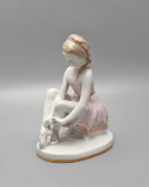 Статуэтка «Актриса Т. Л. Пилецкая в детстве» (Юная балерина), скульптор Пахомов А. Ф., ЛФЗ, 1950-60 гг. 