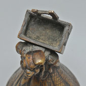 Старинный декоративный колокольчик для вызова прислуги «Носильщик», бронза, Европа, 19 в.