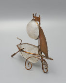 Подставка для механических часов, подчасник «Парусник» (лодка с веслами), латунь, стекло, Европа, кон. 19 в.