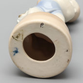 Фигурка «Мальчик с репкой»,фарфор, Гжель, 1950-60 гг.