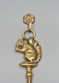 Винтажный комплект из обувного рожка и настенного подвеса «Белка», латунь, Peerage Brassware, Англия, сер. 20 в.