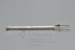 Винтажная пружинная вилка для мяса, закусок, посеребренная латунь, Германия, сер. 20 в.