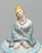 Антикварная пудреница, туалетная коробочка «Купчиха», скульптор Данько Н. Я., фарфор, ГФЗ, марка серп и молот, 1920-е