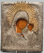 Старинная икона в латунном посеребренном и золоченном окладе «Казанская Божья Матерь», Москва, 1830-е