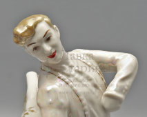 Скульптура «Испанский танец», скульптор В. И. Сычев, ЛЗФИ, 1950-60 гг.
