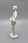 Статуэтка «Юная балерина», скульптор Велихова С. Б., фарфор ЛФЗ, 1950-60 гг.