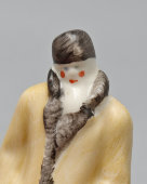 Статуэтка-миниатюра «На прогулке», автор Андрианова Т. В., фарфор, Вербилки, 1950-60 гг.