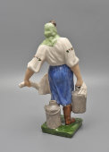 Статуэтка «Доярка», скульптор Савицкий Н. Л., бисквит, Артель «Керамик» (Полонне), СССР, 1950-е
