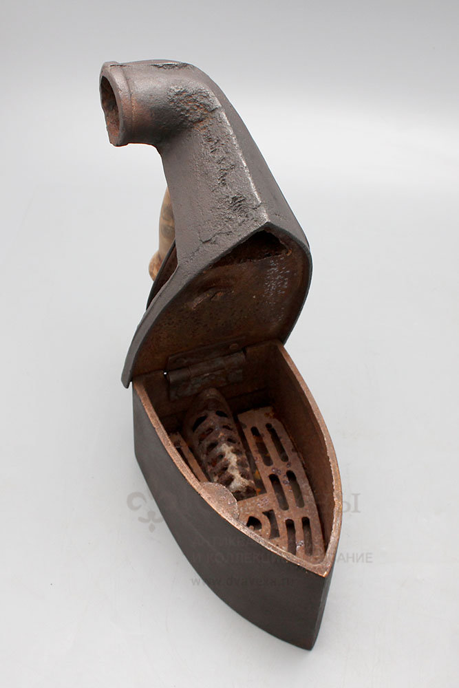 Угольный утюг с трубой «S. Kronenblum Konskie», Российская Империя ...