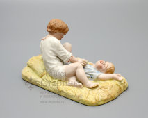 Старинная фарфоровая фигурка «Дети в колосьях», Вербилки, 1920-е