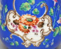 Чайник заварочный с цветочным декором, фарфор, Россия, 19 в.