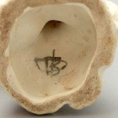 Авторская статуэтка «Девушка со снопом», скульптор Филянская В. Г. (монограмма автора), ЗиК ​Конаково, 1950-60 гг.