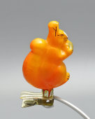 Стеклянная игрушка для ёлки «Белка с орехом» в оранжевой росписи, стекло, СССР, 1950-60 гг.