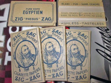 Винтажный нагрудный значок-булавка участника клуба «Zig Zag Man», латунь, Франция, 1970-80 гг.