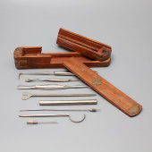 Антикварный дорожный набор медицинских инструментов