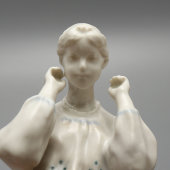 Авторская нетиражная статуэтка «Снегурочка», скульптор Полынская Н. П., фарфор, СССР, 1950-60 гг.