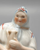 Фигурка «Свинарка» (Поросятница), скульптор Ярош О., фарфор, Городница, 1930-е