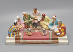 Агитационная чернильница из письменного прибора «Обсуждение проекта Сталинской конституции в колхозе Узбекистана», скульптор Данько Н. Я., ЛФЗ, 1930-е