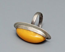 Винтажный серебряный перстень с янтарем, 925 пр., СССР, 1960-е