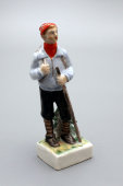 Фарфоровая статуэтка-миниутюра «Турист», Вербилки, 1967 г., СССР