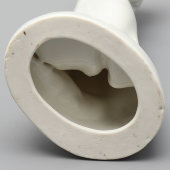 Авторская нетиражная статуэтка «Девушка с корзиной фруктов», фарфор, Вербилки, 1950-60 гг.