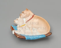 Старинное декоративное блюдо, пепельница с изображением собак, фарфор, Гарднер, 1870-1900 гг.