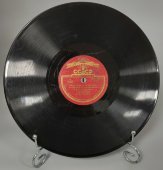 Яковенко А. В. и З.А. Долуханова «Буду ждать я лётчика» / Яковенко А. В. «Не берёзка в поле белая», Апрелевский завод, 1950-е гг.