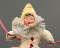 Советская ватная ёлочная игрушка «Мальчик с обручем», 1930-50 гг.