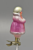 Советская елочная игрушка на прищепке «Марфушечка», персонаж сказки «Морозко», стекло, 1950-60 гг.