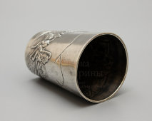 Антикварная серебряная стопка «Тройка лошадей», серебро 84 пробы