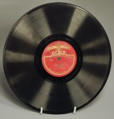 Советская пластинка: «Хороводный танец» и «Гавот»,  Апрелевский завод, 1950-е гг.