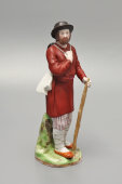 Антикварная статуэтка «Крестьянин с посохом», фарфор Гарднер, 1800-1830 гг.