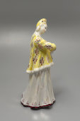 Статуэтка «Лебедушка» в желтом костюме, скульптор Бржезицкая А. Д., фарфор ДЗ Дулево, 1967 г.