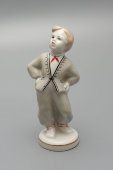 Статуэтка «Танцор» из комплекта «Латышский народный танец», автор Новоженец Л. А., фарфор, Рижский ФФЗ, 1960-е