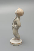 Статуэтка «Танцор» из комплекта «Латышский народный танец», автор Новоженец Л. А., фарфор, Рижский ФФЗ, 1960-е