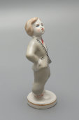 Статуэтка «Танцор» из комплекта «Латышский народный танец», автор Новоженец Л. А., фарфор, Рижский ФФЗ, 1960-е