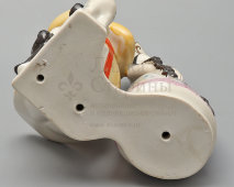 Фигурка «Иванушка-дурачок и Царь-девица» по мотивам сказки П. П. Ершова «Конек-Горбунок», скульптор Щербина В. И., Киевский ЭКХЗ, 1960-70 гг.