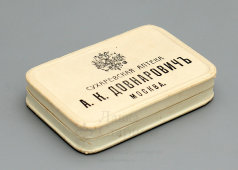 Коробочка из-под лекарства, Сухаревская аптека, А. К. Довнарович, Москва, 1910-е