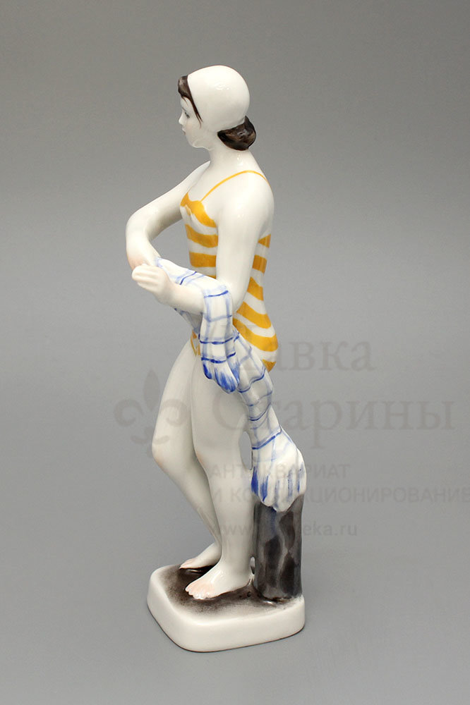Купить статуэтку ЛФЗ «Купальщица» в желтом купальнике , скульптор ...